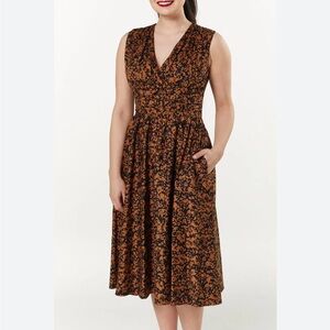 Timeless London Flora Jackie Womens Dress Size 4 Sleeveless Ruche MIDI
